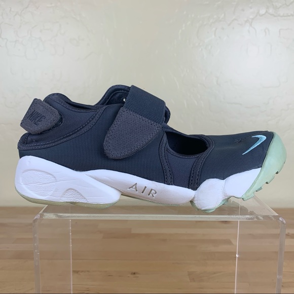 ladies nike air rift